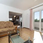 3 Bedroom Lovely In Radasinovci Apartamento Radosinovac