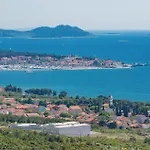 3 Bedroom Lovely In Radasinovci Apartamento