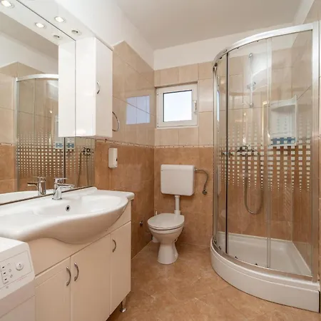 3 Bedroom In Radasinovci * Radosinovac