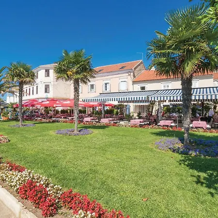 3 Bedroom In Radasinovci