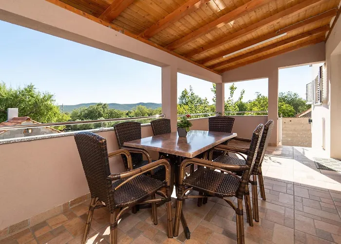 3 Bedroom In Radasinovci Διαμέρισμα