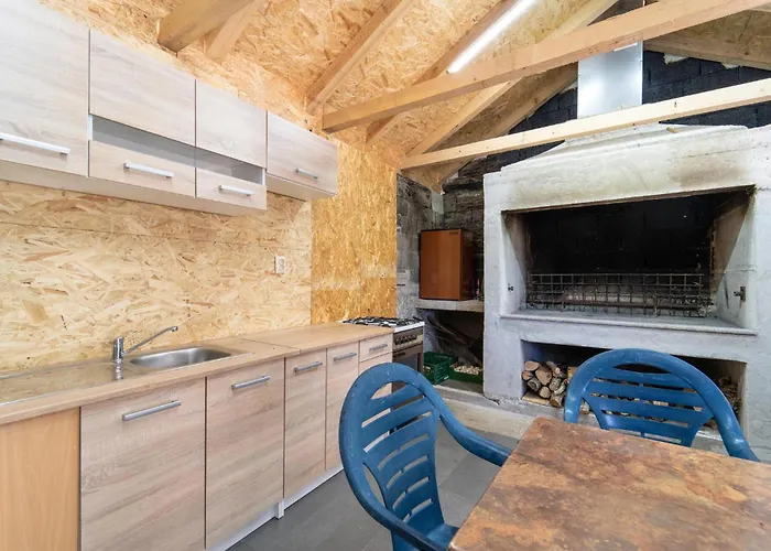 3 Bedroom In Radasinovci Radosinovac